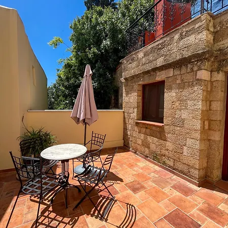 Avalon Boutique Rhodes מלון